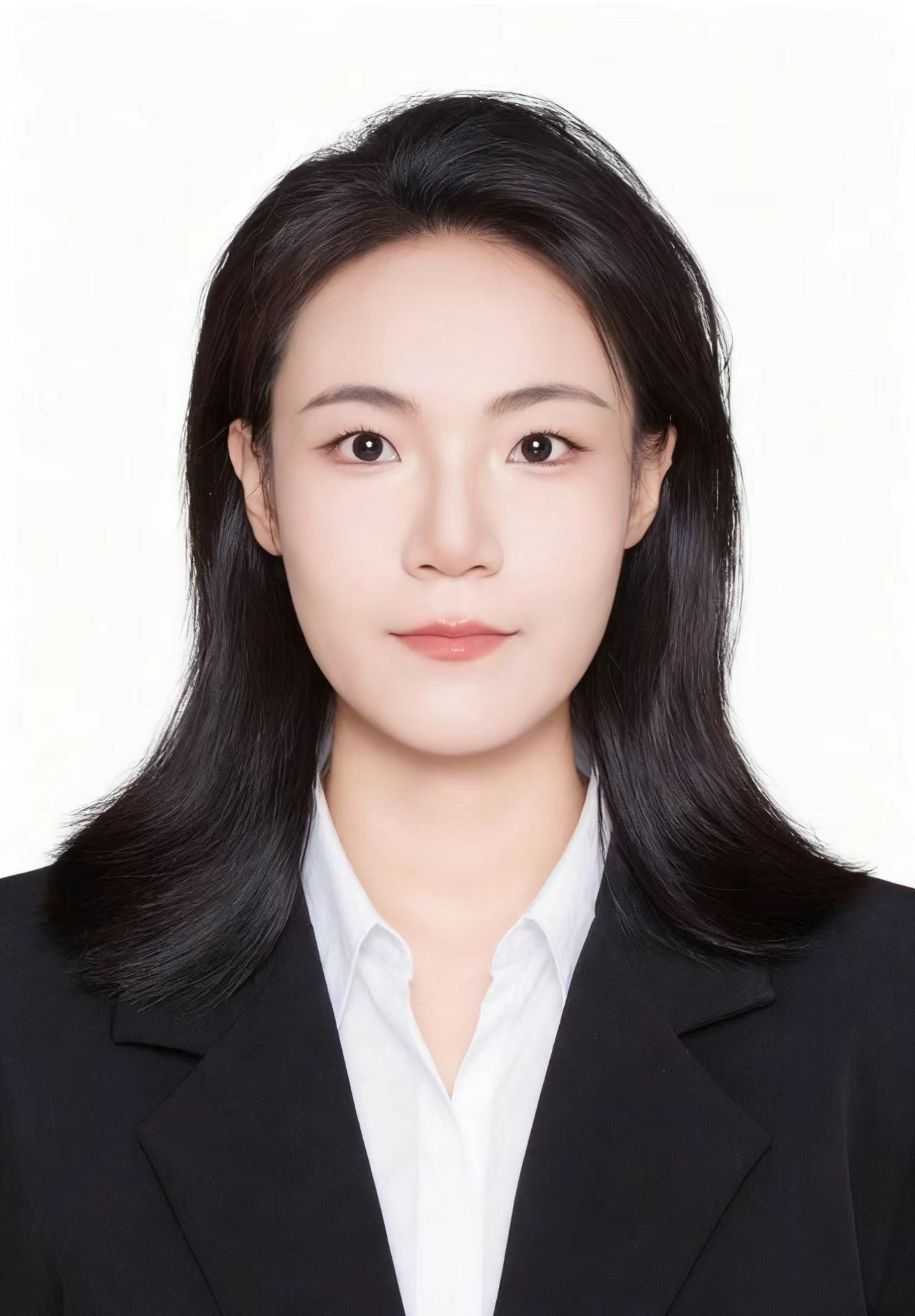 吕香凝.jpg